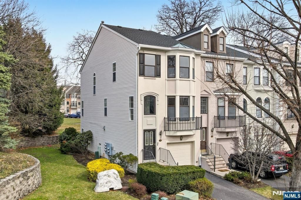 349 Wilshire Drive 3050, Nutley, NJ 07110