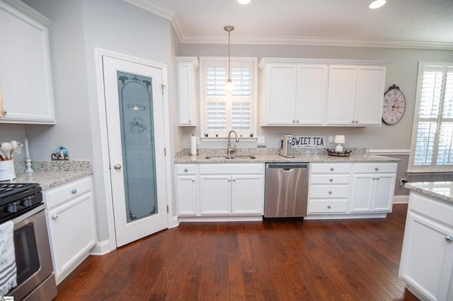 642 Cub Branch Drive, Spartanburg, SC 29301