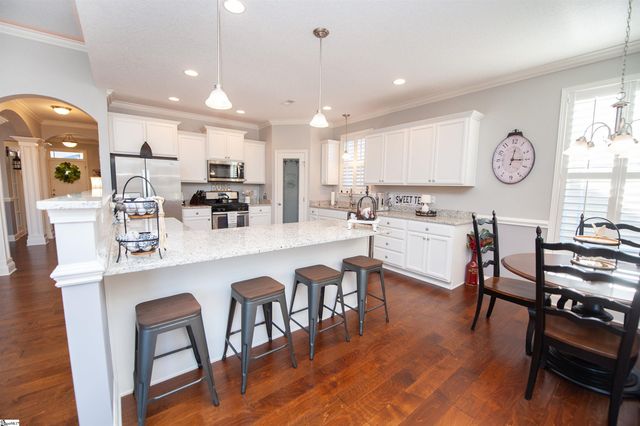 642 Cub Branch Drive, Spartanburg, SC 29301