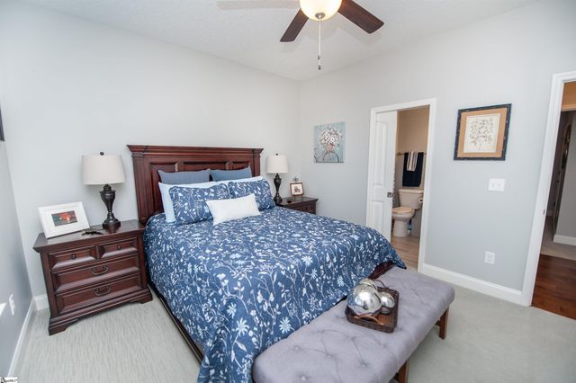 642 Cub Branch Drive, Spartanburg, SC 29301