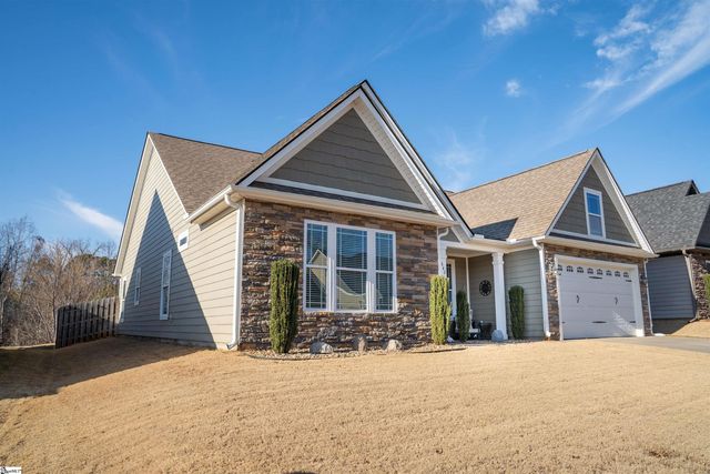 642 Cub Branch Drive, Spartanburg, SC 29301