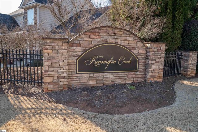 642 Cub Branch Drive, Spartanburg, SC 29301