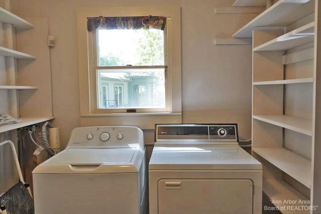 611 Robin Road, Ann Arbor, MI 48103