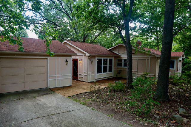611 Robin Road, Ann Arbor, MI 48103