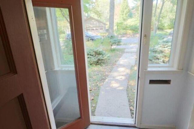 611 Robin Road, Ann Arbor, MI 48103