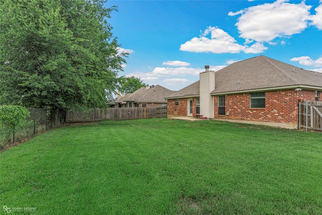 4228 Parkridge Drive, Benton, LA 71006
