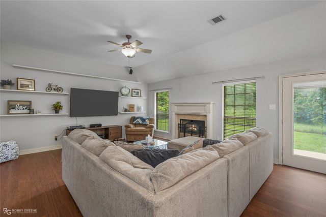 4228 Parkridge Drive, Benton, LA 71006