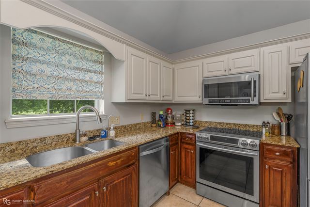 4228 Parkridge Drive, Benton, LA 71006