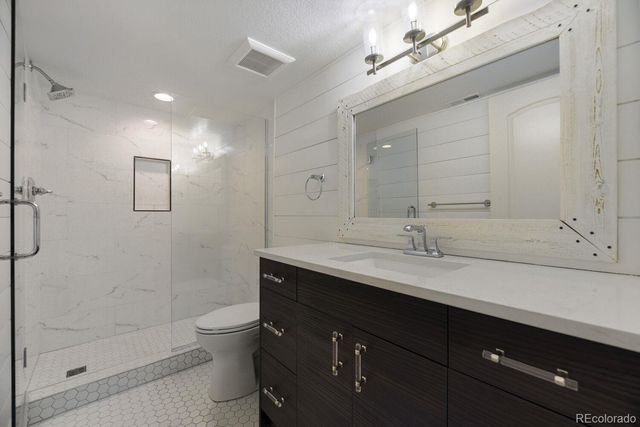 5425 Country Club Drive, Larkspur, CO 80118