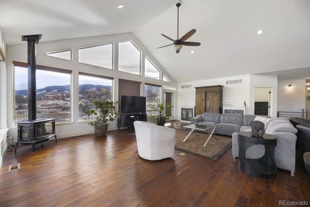 5425 Country Club Drive, Larkspur, CO 80118