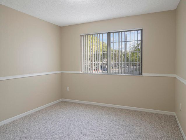 100 CRESTWOOD Court N 109, Royal Palm Beach, FL 33411