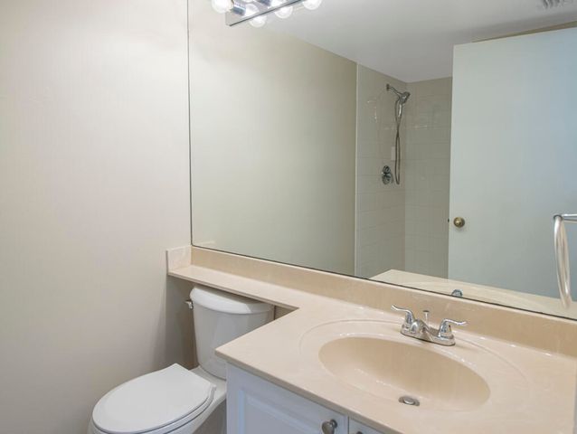 100 CRESTWOOD Court N 109, Royal Palm Beach, FL 33411