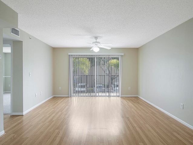 100 CRESTWOOD Court N 109, Royal Palm Beach, FL 33411