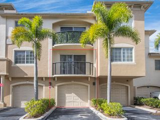 100 CRESTWOOD Court N 109, Royal Palm Beach, FL 33411