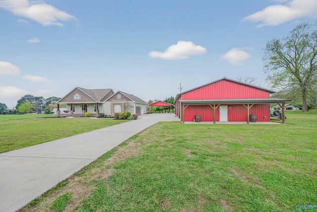 3121 Cathedral Caverns Highway, Grant, AL 35747