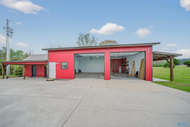 3121 Cathedral Caverns Highway, Grant, AL 35747