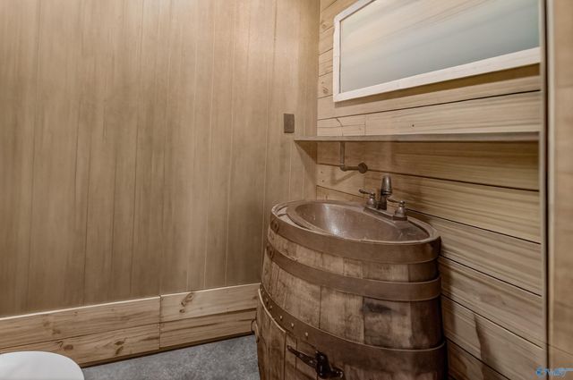 3121 Cathedral Caverns Highway, Grant, AL 35747