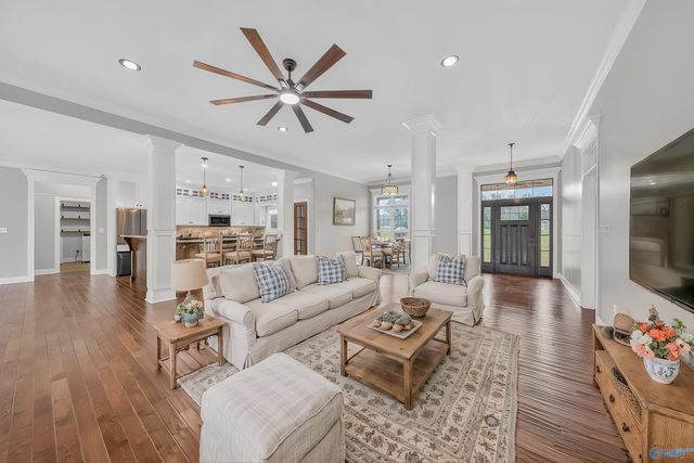 3121 Cathedral Caverns Highway, Grant, AL 35747