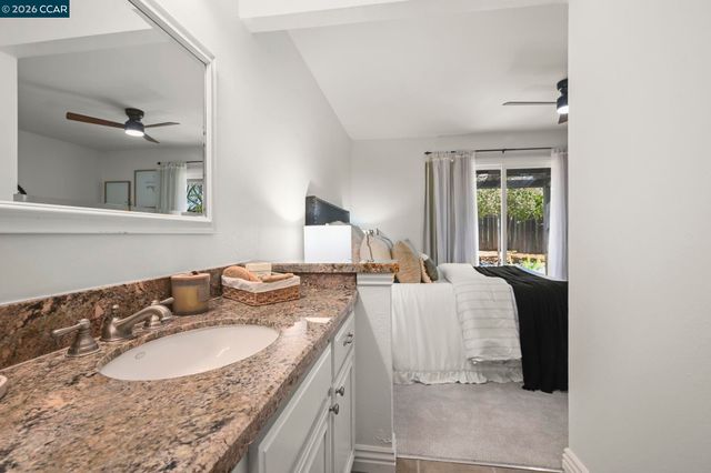 1358 Swallowtail Rd, Concord, CA 94521