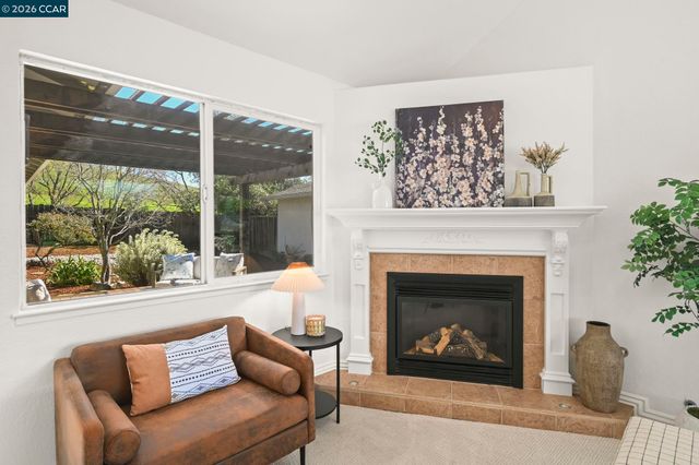 1358 Swallowtail Rd, Concord, CA 94521