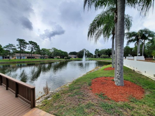 9014 SEVERN LANE 8, New Port Richey, FL 34655