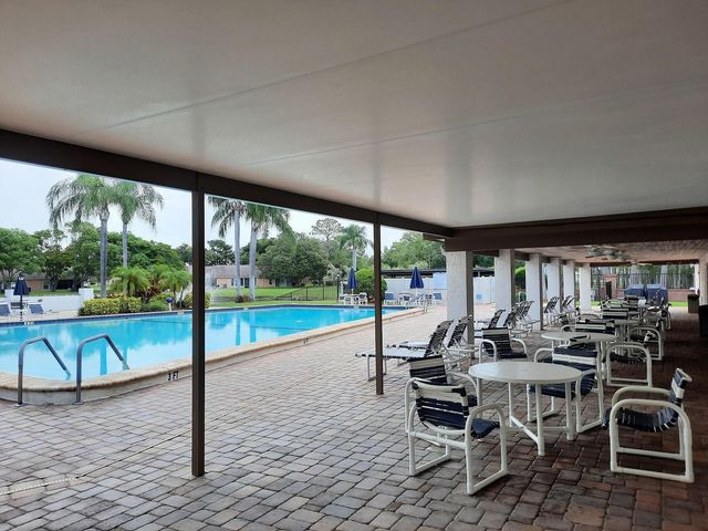 9014 SEVERN LANE 8, New Port Richey, FL 34655