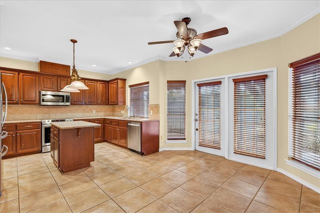 7022 Dunsford Dr, Corpus Christi, TX 78413