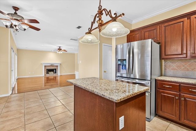7022 Dunsford Dr, Corpus Christi, TX 78413