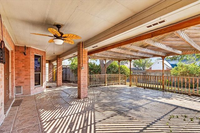 7022 Dunsford Dr, Corpus Christi, TX 78413