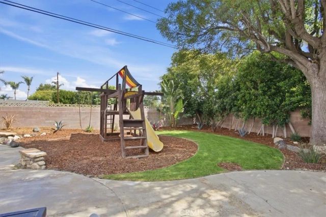 7812 Fairchild Street, Winnetka, CA 91306