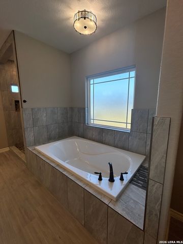 108 estates, La Vernia, TX 78121