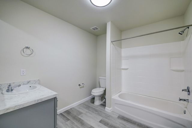 155 Plez Morgan Drive 5A, Montgomery, TX 77356