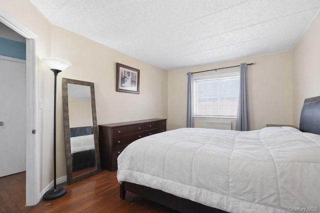 863 Home Street, Bronx, NY 10459