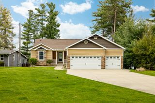 11274 Oakwood Drive, Somerset Twp, MI 49249