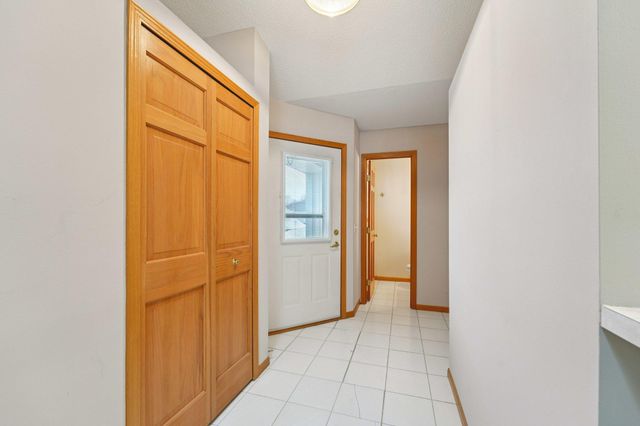 7548 Ojibway Park, Woodbury, MN 55125