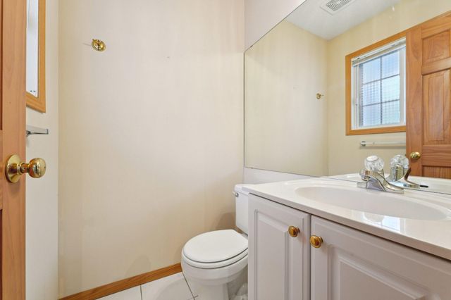 7548 Ojibway Park, Woodbury, MN 55125