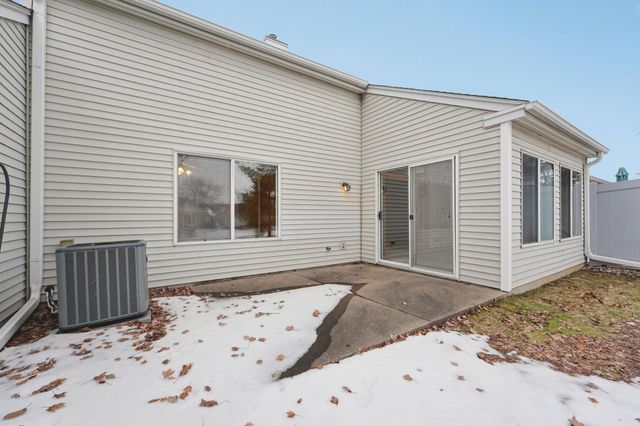 7548 Ojibway Park, Woodbury, MN 55125