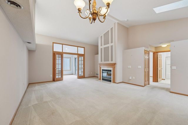 7548 Ojibway Park, Woodbury, MN 55125