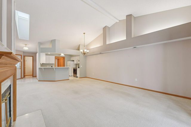 7548 Ojibway Park, Woodbury, MN 55125