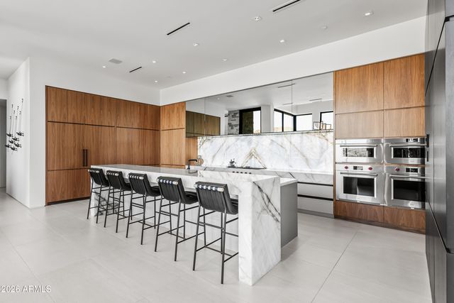 5002 E VALLE VISTA Way, Paradise Valley, AZ 85253