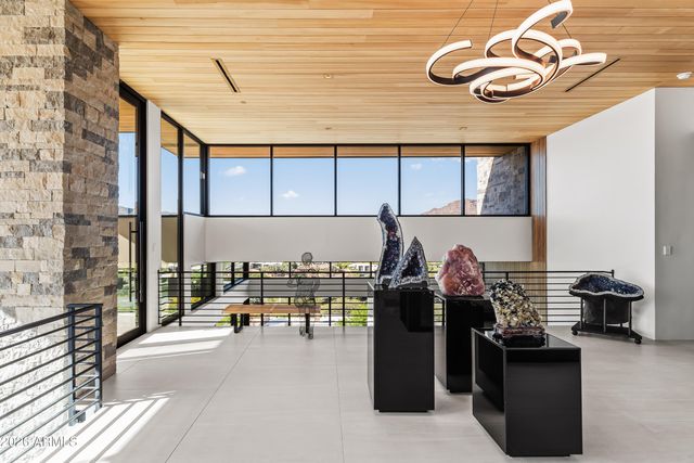 5002 E VALLE VISTA Way, Paradise Valley, AZ 85253
