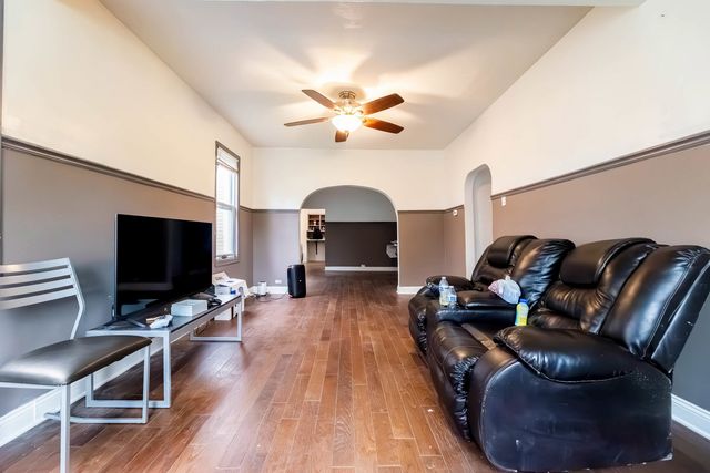 14010 S Green Bay Avenue, Burnham, IL 60633