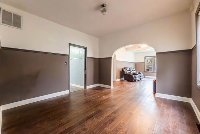 14010 S Green Bay Avenue, Burnham, IL 60633