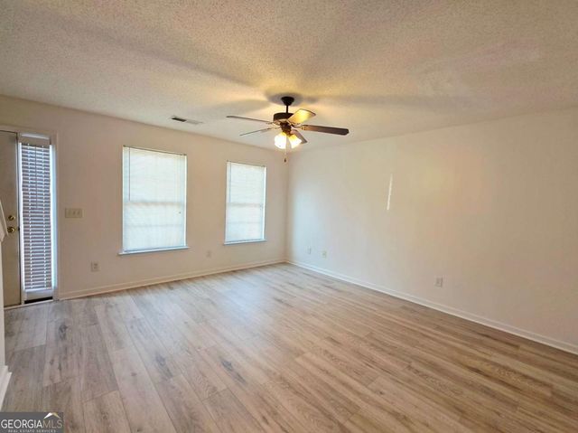 112 Madison Place, Adairsville, GA 30103