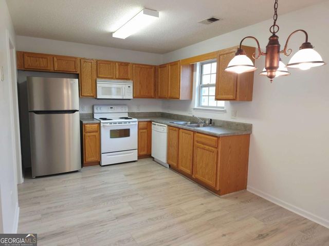 112 Madison Place, Adairsville, GA 30103