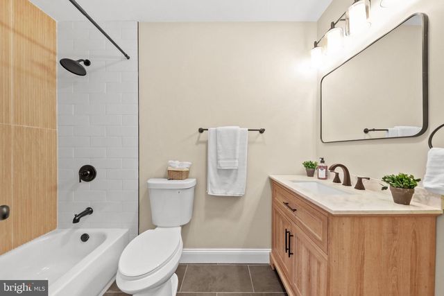 215 ALMONESSON RD, Blackwood, NJ 08012