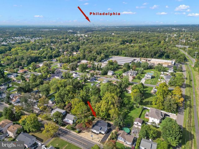 215 ALMONESSON RD, Blackwood, NJ 08012