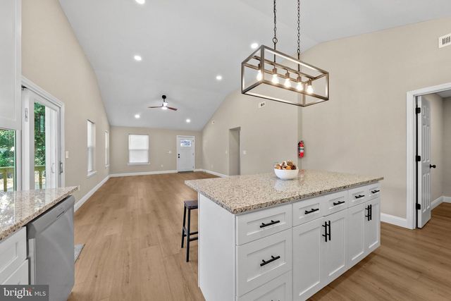 215 ALMONESSON RD, Blackwood, NJ 08012