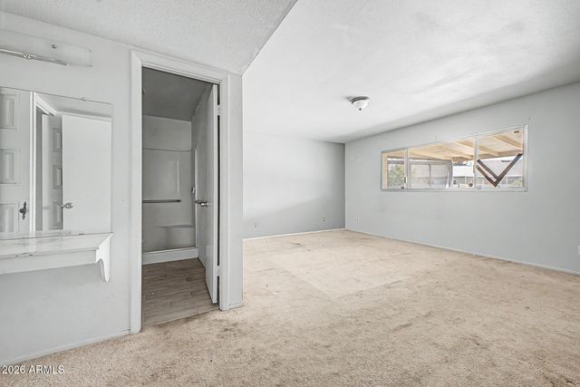 6724 W OREGON Avenue, Glendale, AZ 85303