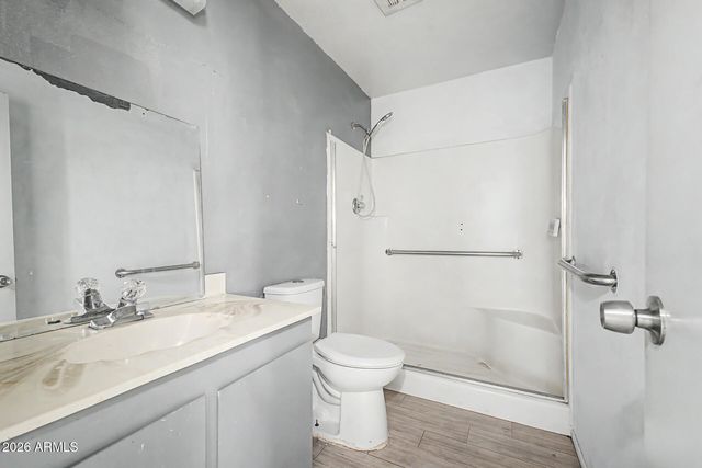 6724 W OREGON Avenue, Glendale, AZ 85303